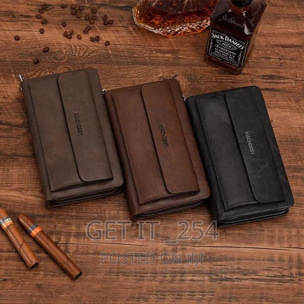 *Luxury Brand Women Wallet*
Double Zipper