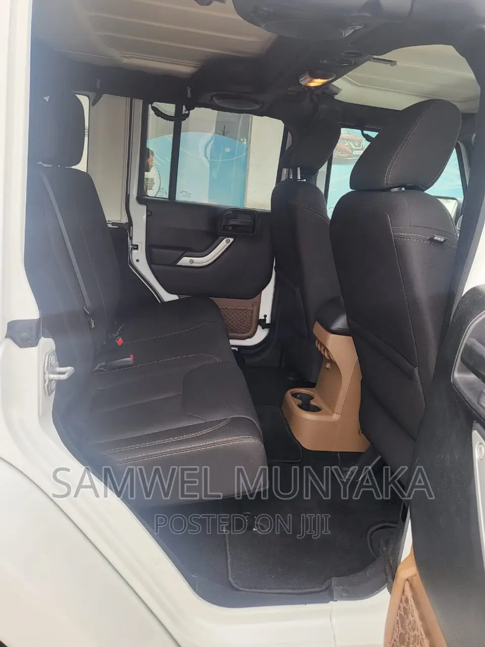 Jeep Wrangler Sahara 4x4 2016 Pearl