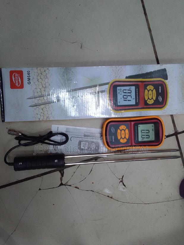 Grain Moisture Meter - main view
