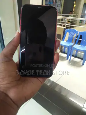 Apple iPhone 11 128 GB Red