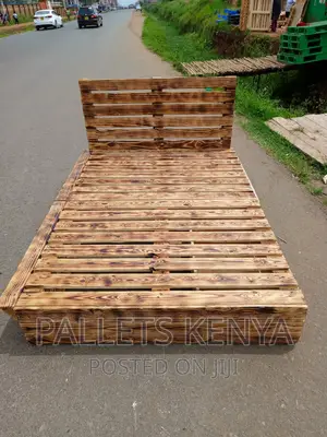 Pallet Bed- 5*6 Premium Pallet Bed With Drawers. (#HJ01,)