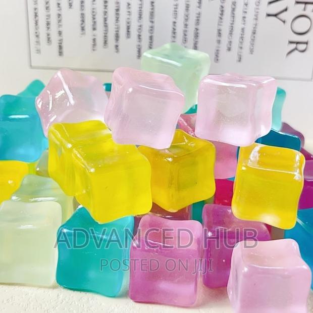 20pcs Reusable Silicone Ice Cubes - thumbnail 2