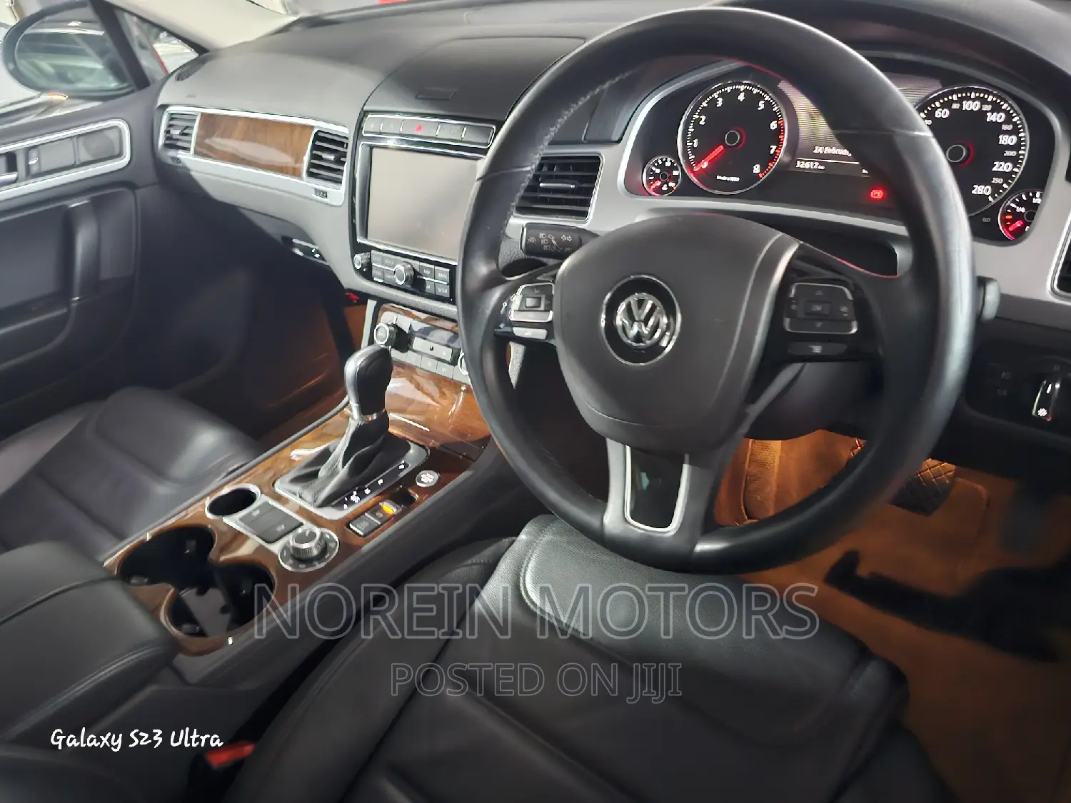 Volkswagen Touareg 2016 Matt Black