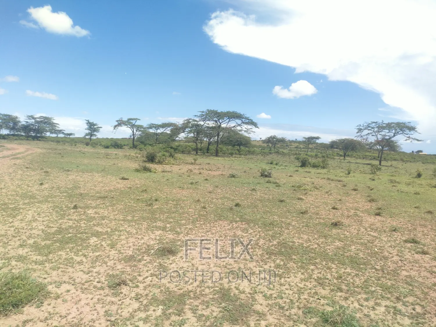 4 Acrestouching Tarmac Makutano/Kona Mbaya Laikipiaeast