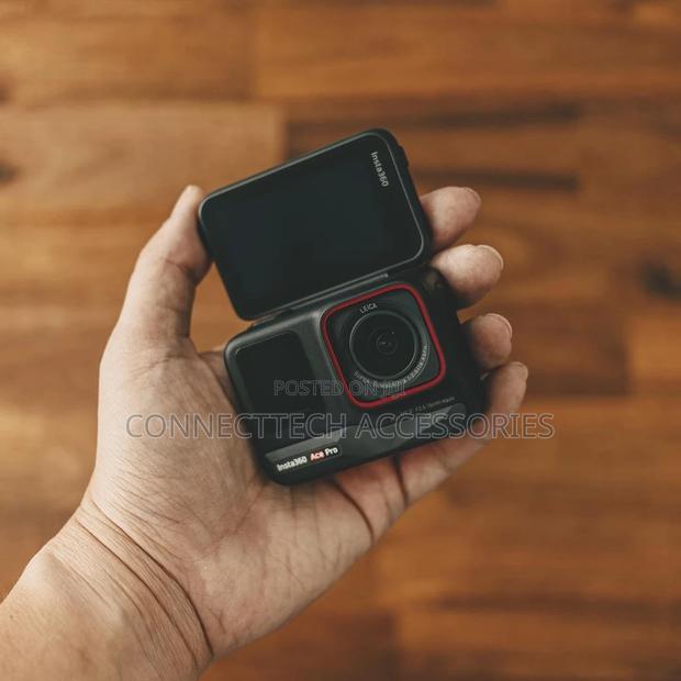 Insta360 ACE PRO Waterproof Camera Co-Engineered With Leica - thumbnail 4