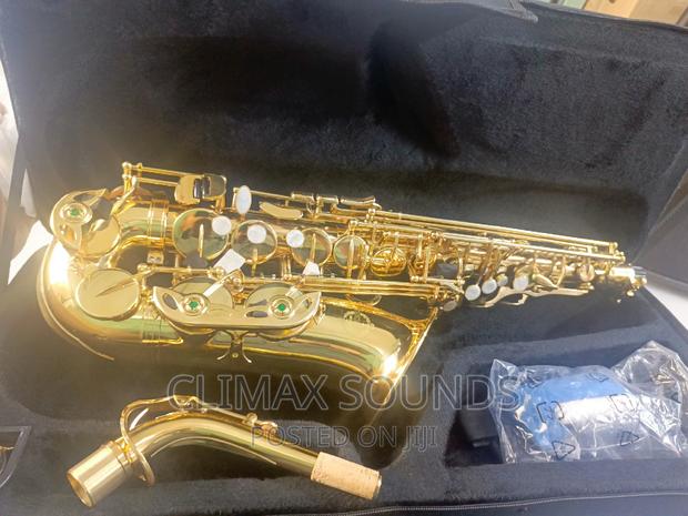 Alto Saxophone Suzuki,S - main view