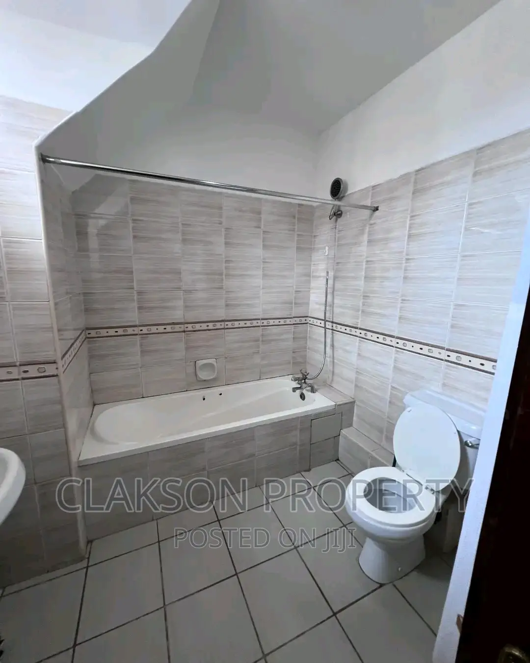 3bdrm Apartment in Lavington for sale