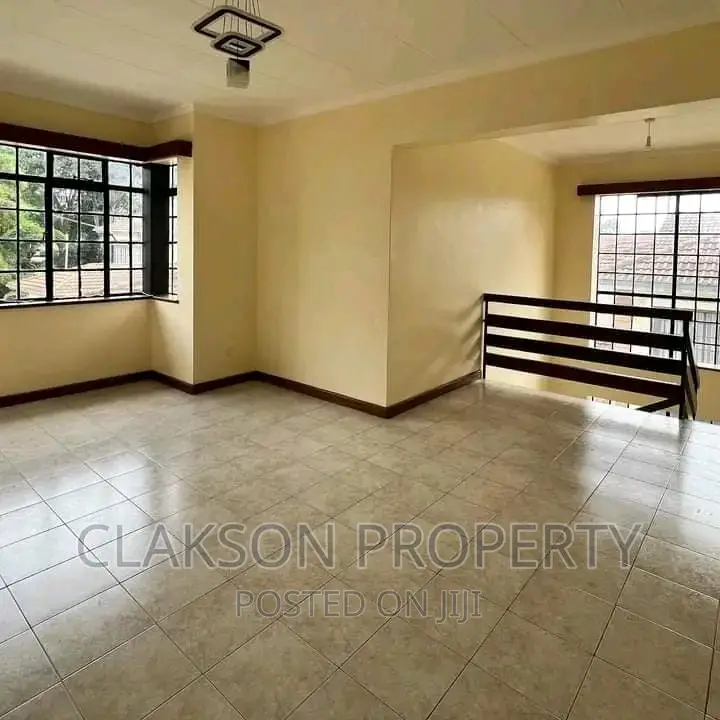 3bdrm Townhouse / Terrace in Lavington for rent