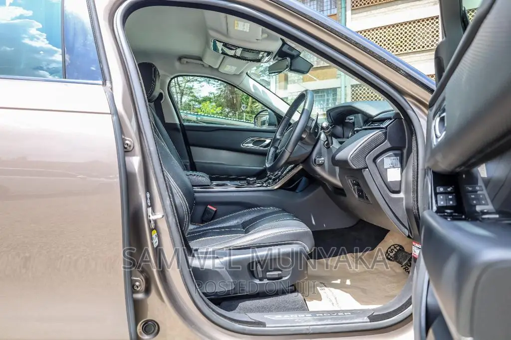 Land Rover Range Rover Velar 2017 Brown