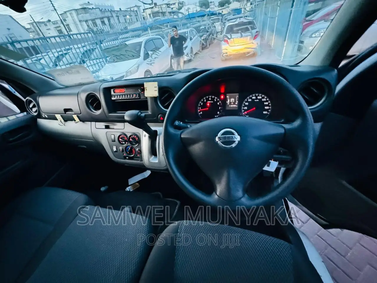 Nissan Caravan (Urvan) 2016 White