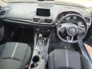 Mazda Axela 2017 Blue