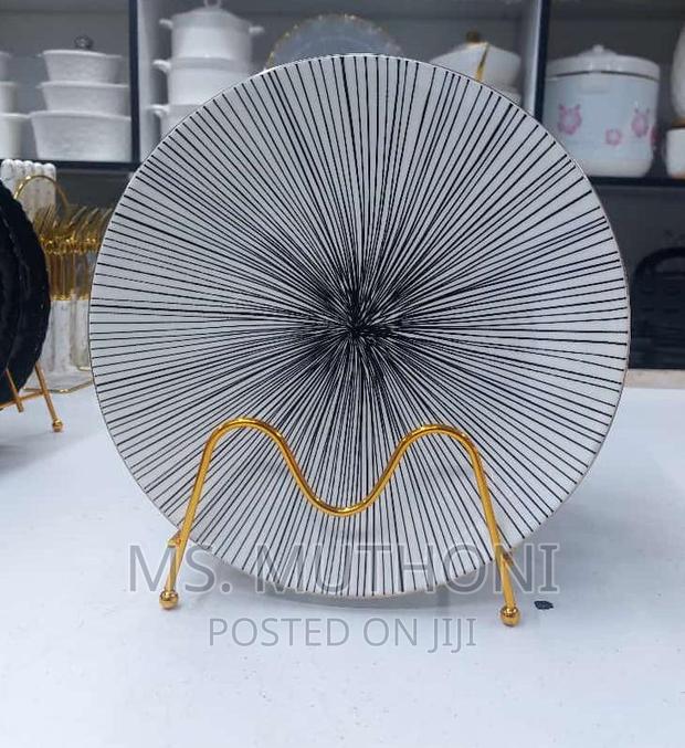 *10.5" Porcelain Decorated Ceramic Dinner Plate - thumbnail 3