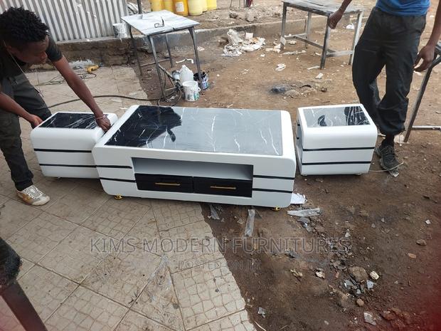 Coffee Table White and 2 Stools Marble Top Black. - main view