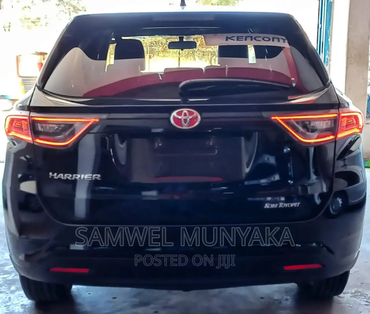 Toyota Harrier 2.0 4WD 2015 Black