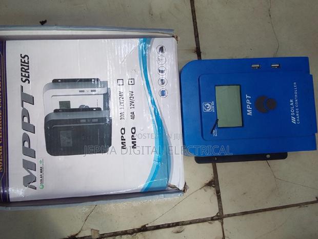 Solar Charger Controller 40 A - main view