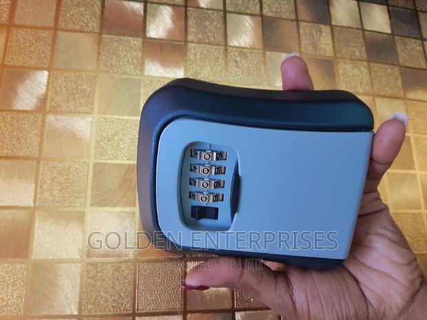 Airbnb Aluminium Combination Wall Mount - main view