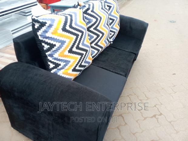 New 3 Seater Sofa - thumbnail 3