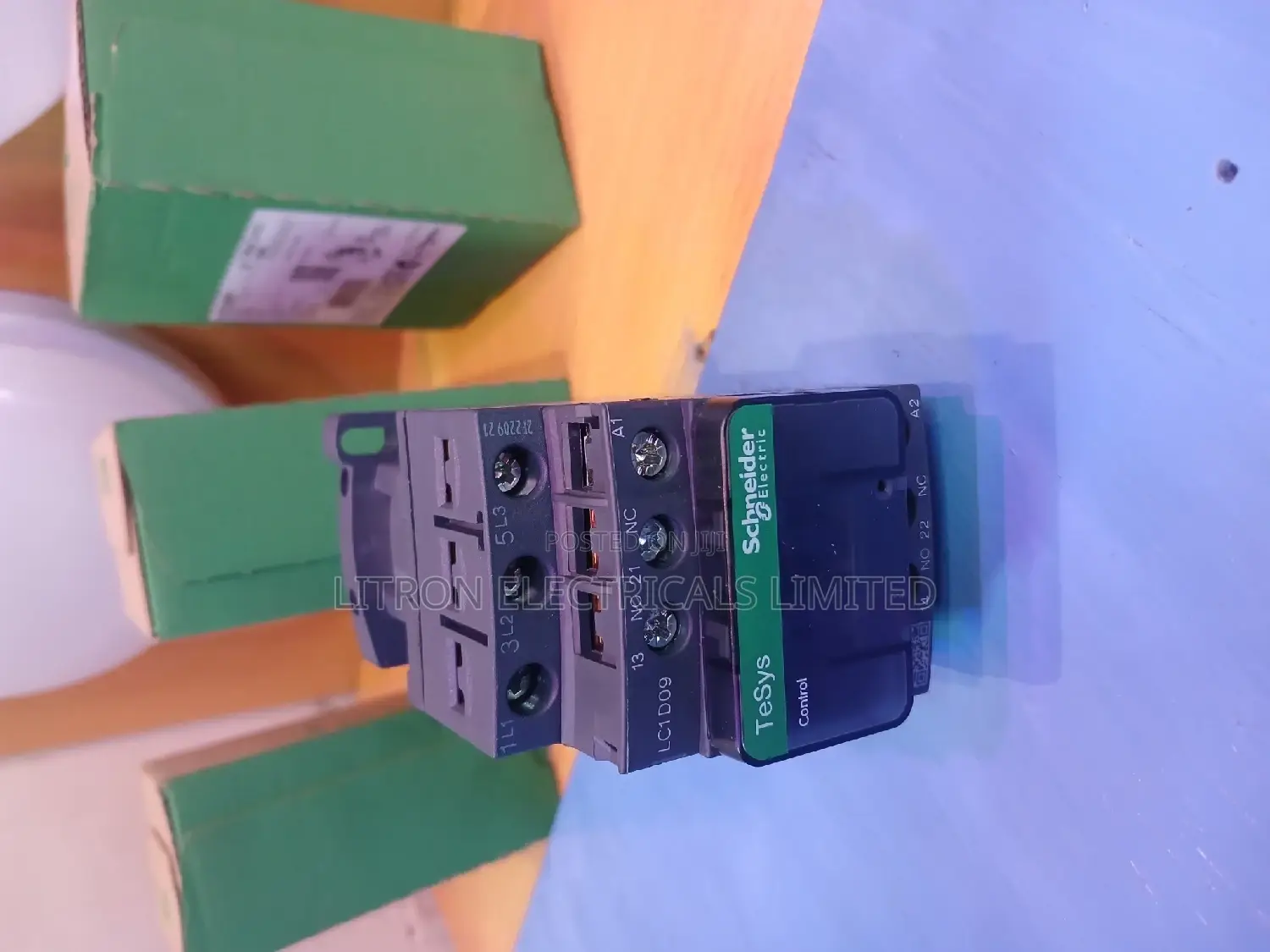 25A Contactor Shneider
