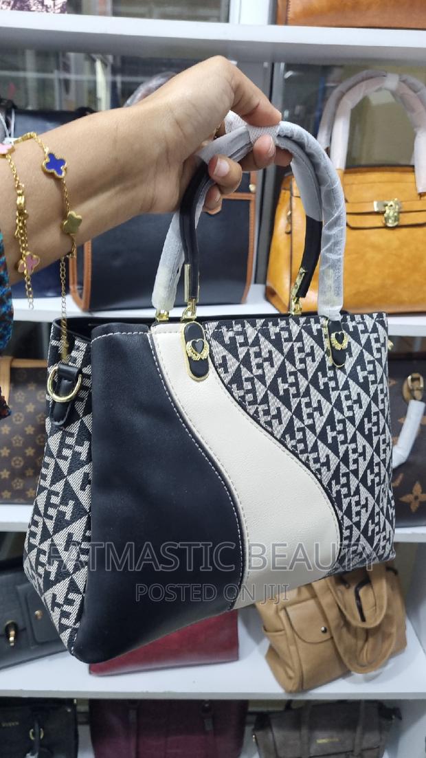 Classy Handbag - thumbnail 2