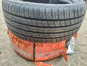 265/50r19 Roadx Tyre