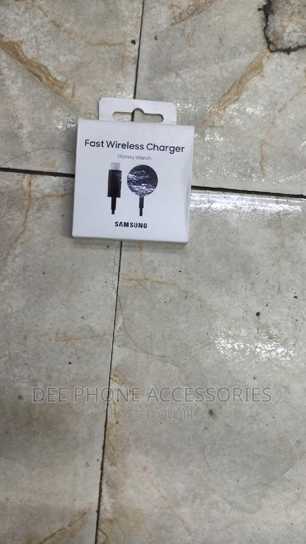 Samsung Type C Super Fast Wireless Smart Watch Charger - thumbnail 2