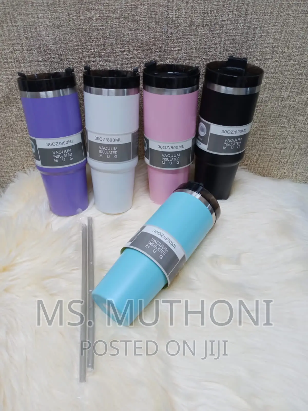 890 Ml Vacuum Insulated Mug With Reusable Straw