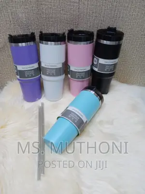 890 Ml Vacuum Insulated Mug With Reusable Straw