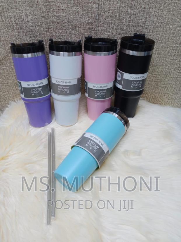 890 Ml Vacuum Insulated Mug With Reusable Straw - thumbnail 2