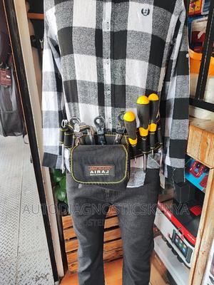 High Quality Adjustable Tool Belt With Multiple Tool Slots - thumbnail 2
