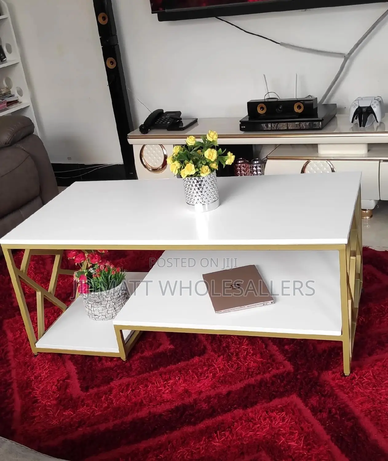 Zippy Coffee Table in Colour White