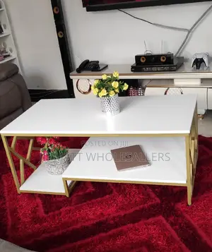 Zippy Coffee Table in Colour White