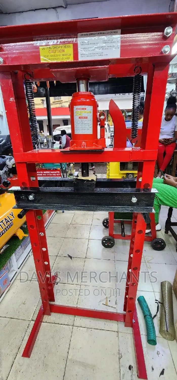 Lenhard Shop Press Machine With 20T Capacity With Jack