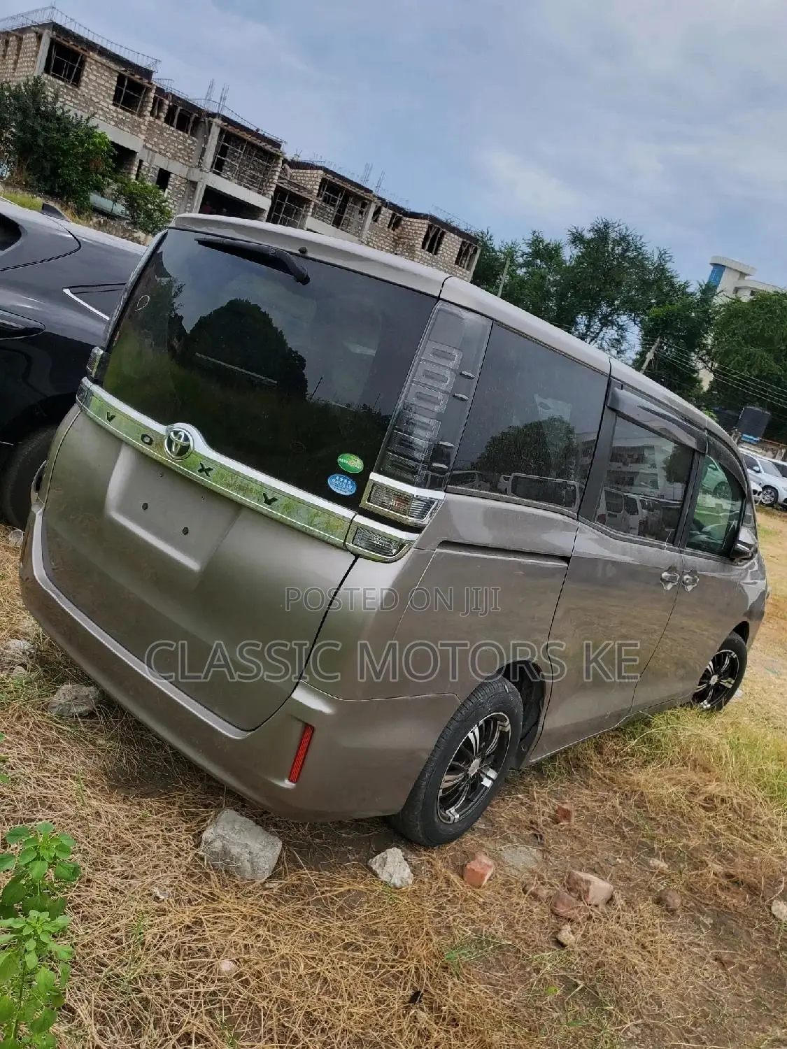 Toyota Voxy 2018 Gold