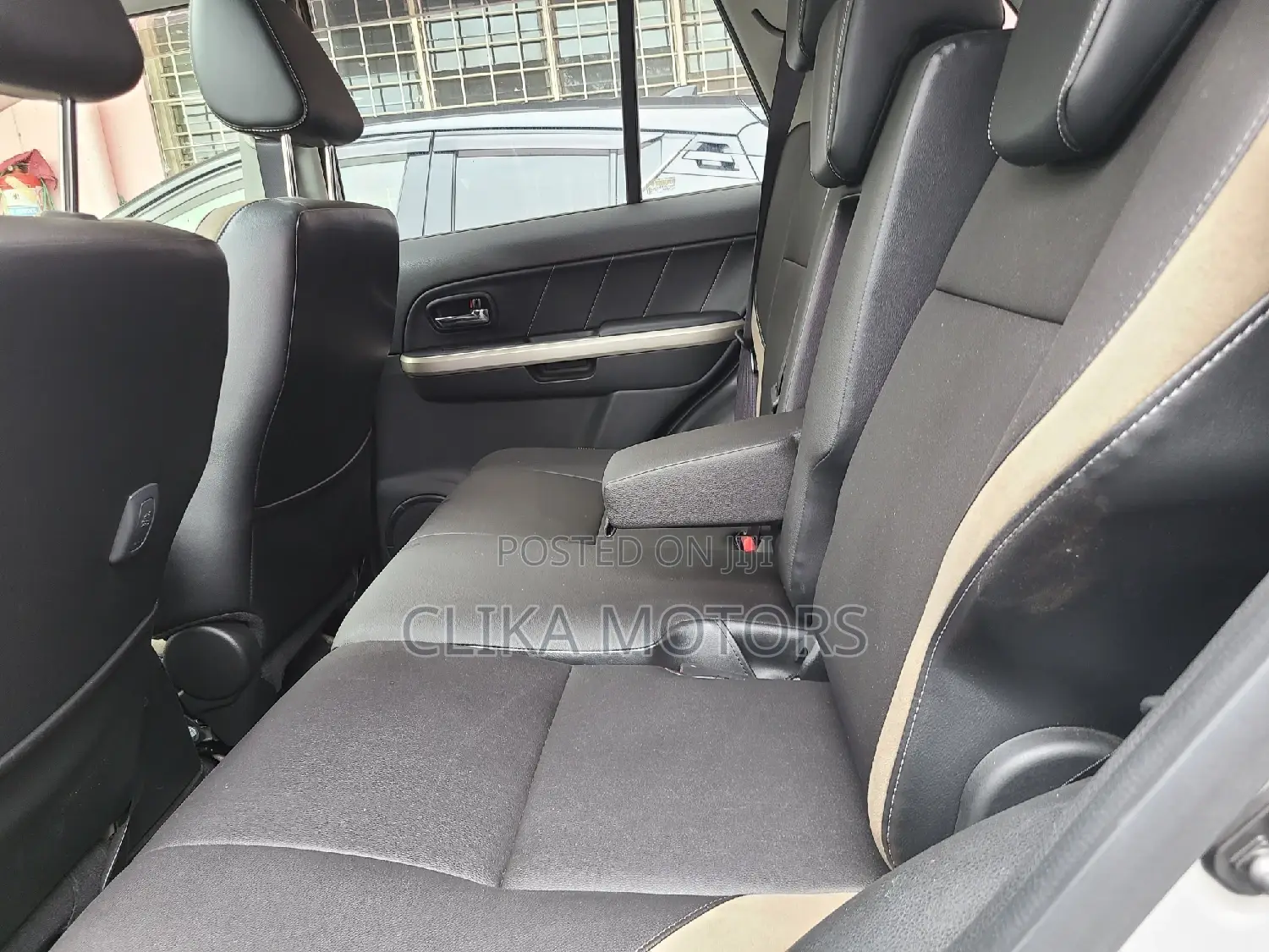 Suzuki Escudo 2017 Silver