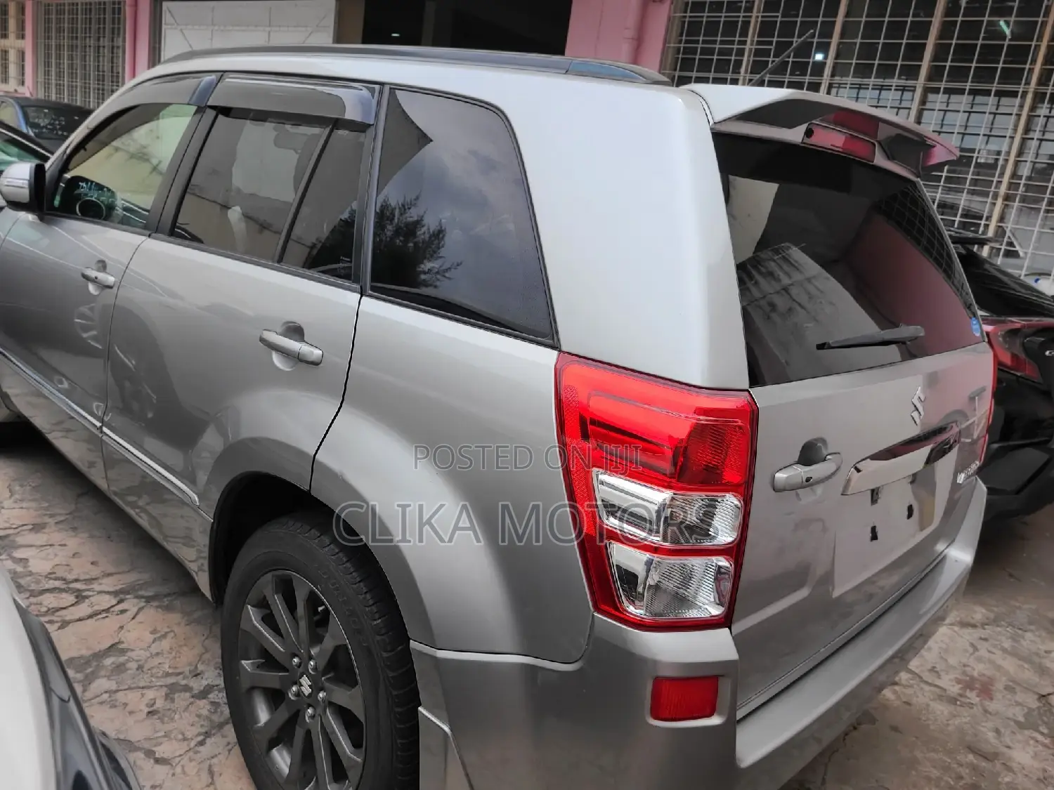 Suzuki Escudo 2017 Silver