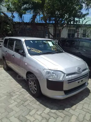 Toyota Succeed 2017 Silver