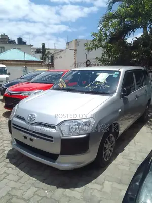 Toyota Succeed 2017 Silver
