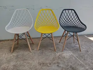 Eames Mesh Chair Eames Mesh Chair.