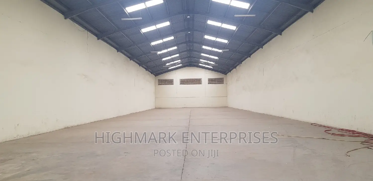 10000 Sq Feet Godown to Let,Cabanas