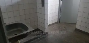 9000 Sq Feet to Let
