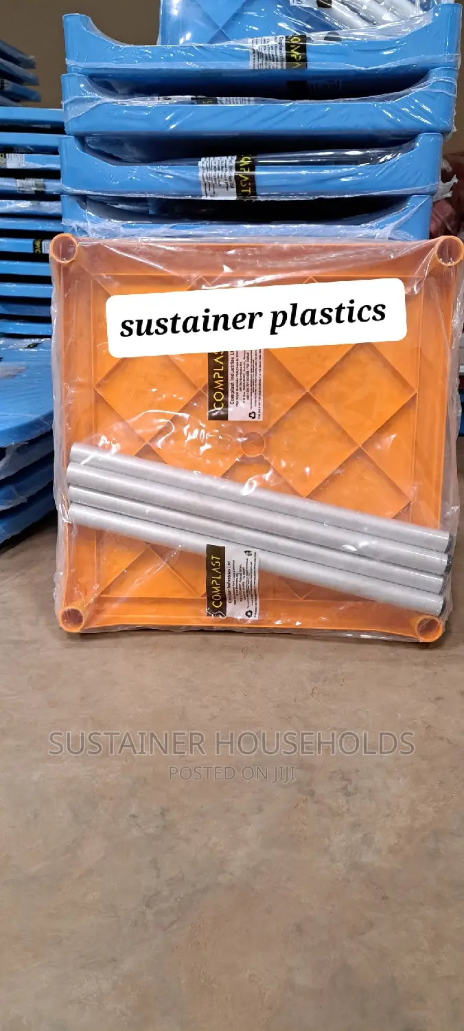 Sustainer Plastic Table With Metal Legs