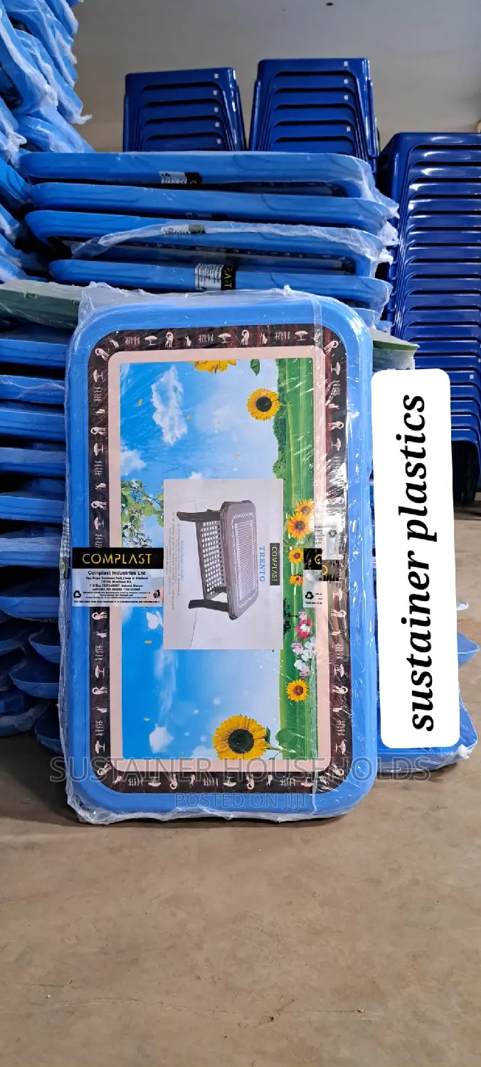Study Plastic Table With Flower Drawing
