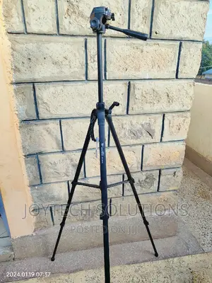 Tripod for DSLR Cameras Stand 2.2 Meters