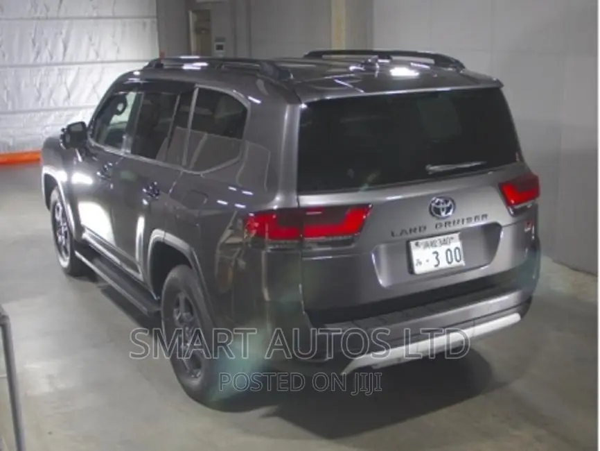 New Toyota Land Cruiser 2022 Gray