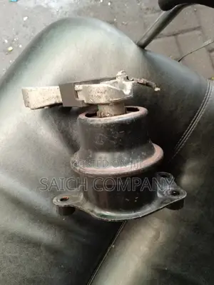 Honda Insight Engine Mountain