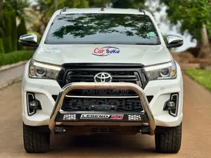 Toyota Hilux 2.8 Diesel 2020 White