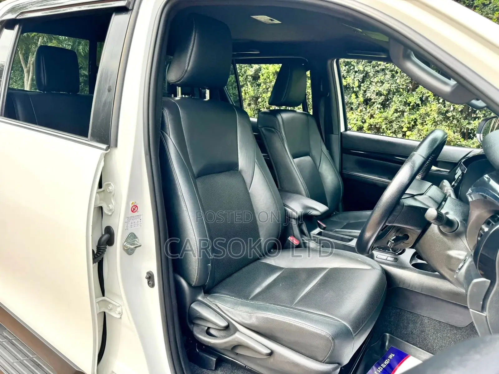 Toyota Hilux 2.8 Diesel 2020 White