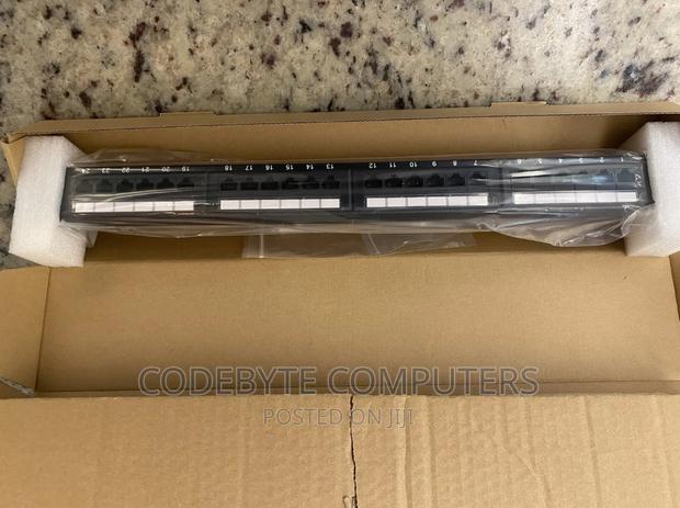 Patch Panel 24 Port D-Link - main view