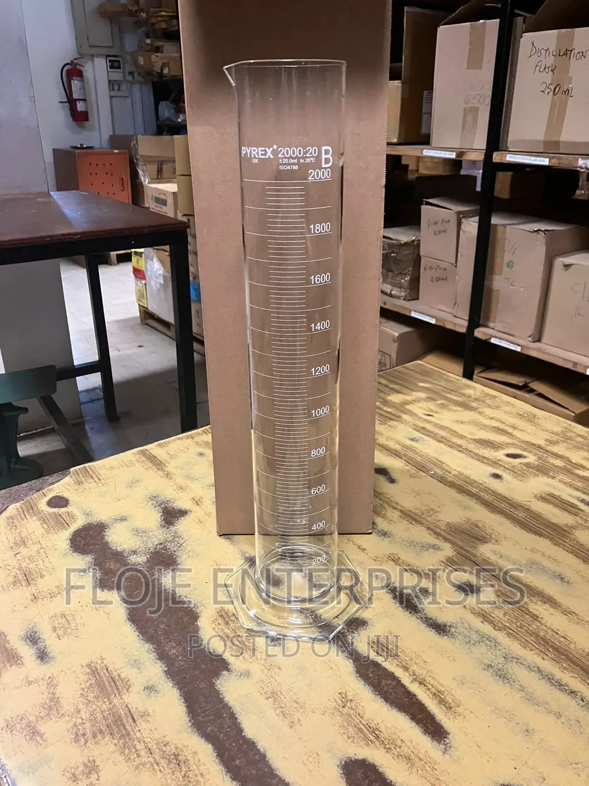 Measuring Cylinder 2L Pyrex