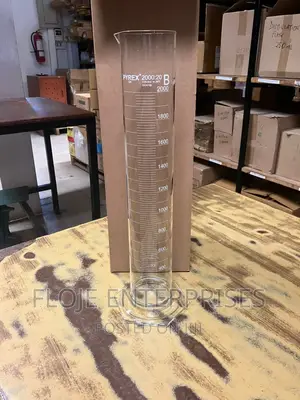 Measuring Cylinder 2L Pyrex